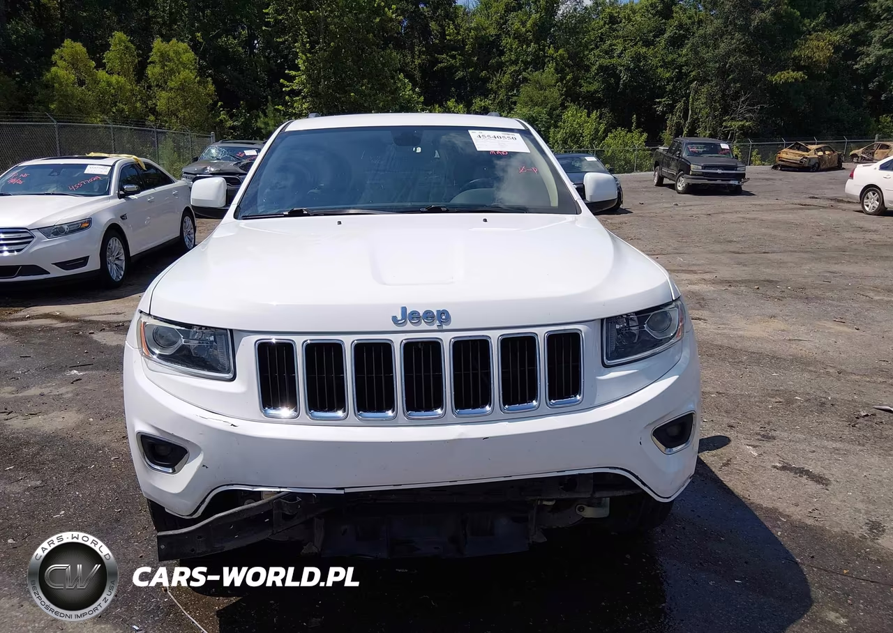 2015 Jeep Grand Cherokee Laredo VIN:1C4RJEAG1FC926220 - 13