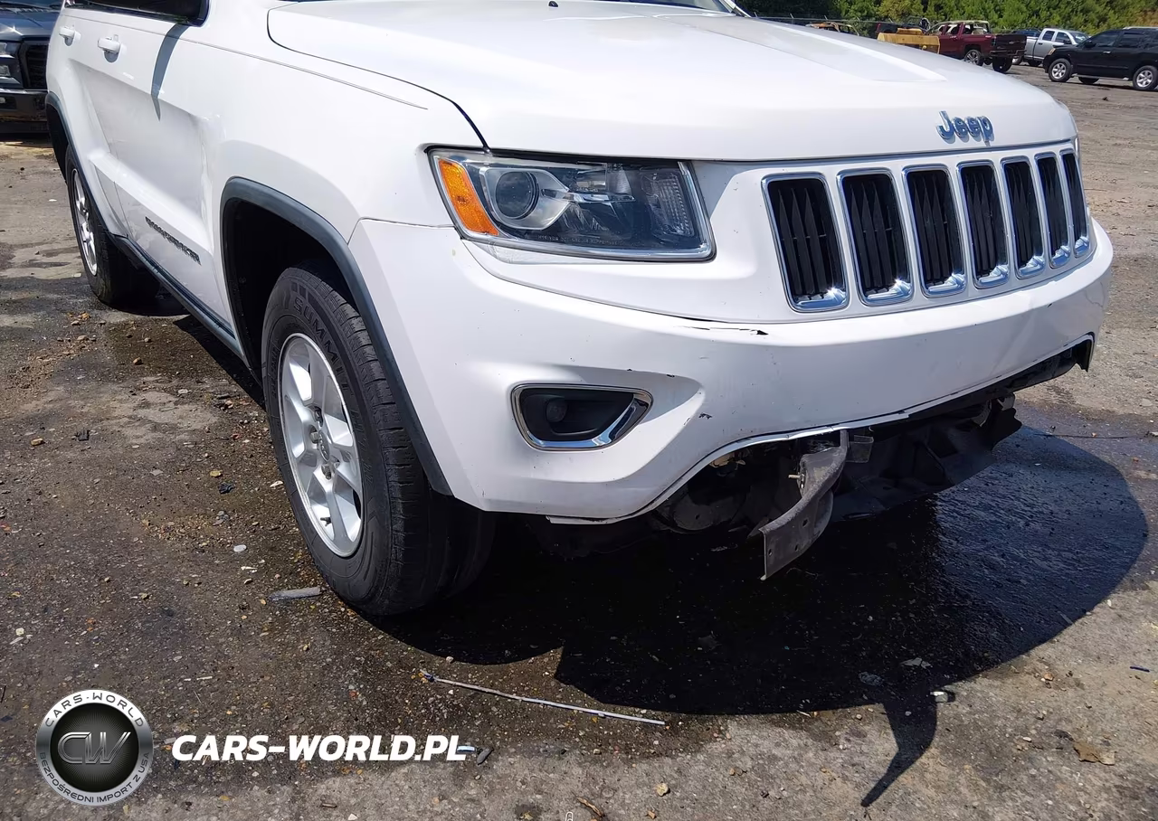 2015 Jeep Grand Cherokee Laredo VIN:1C4RJEAG1FC926220 - 19