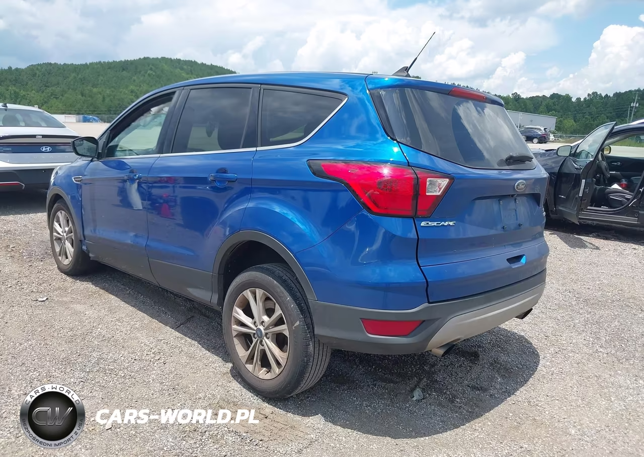 2019 Ford Escape Se VIN:1FMCU0GD5KUA47087 - 3