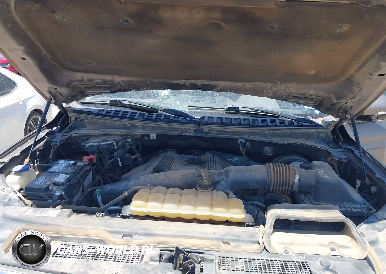 2018 Ford Expedition Limited VIN:1FMJU1KT9JEA33858 - 10