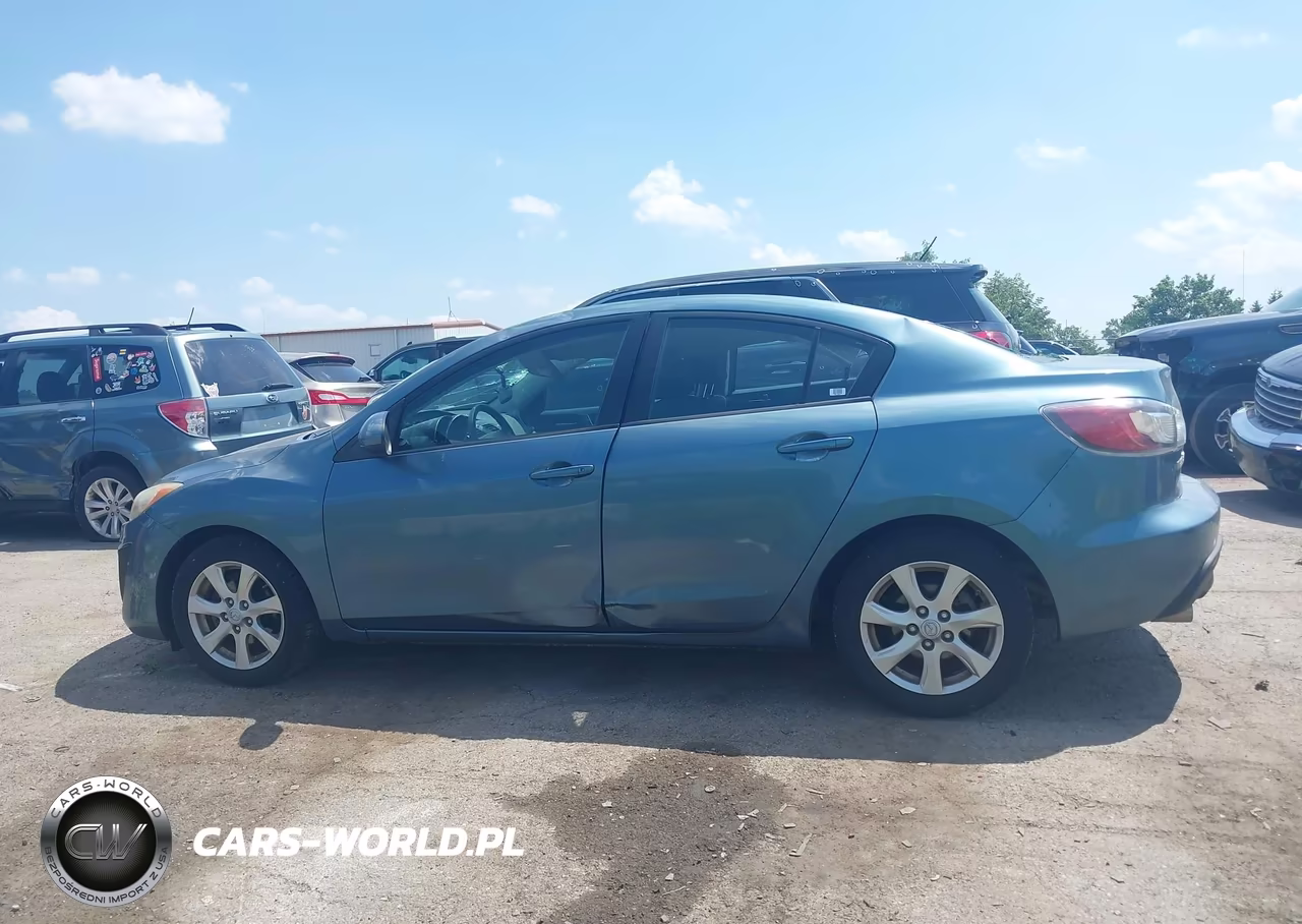 2011 Mazda Mazda3 I Touring VIN:JM1BL1VG9B1454420 - 14