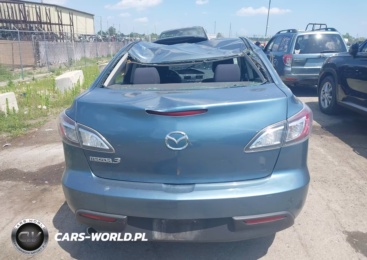 2011 Mazda Mazda3 I Touring VIN:JM1BL1VG9B1454420 - 16
