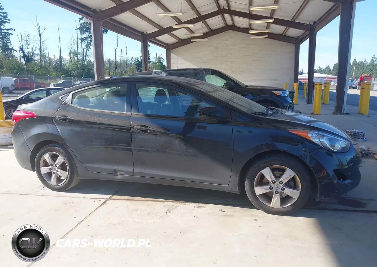 2013 Hyundai Elantra Gls VIN:5NPDH4AE3DH167182 - 14