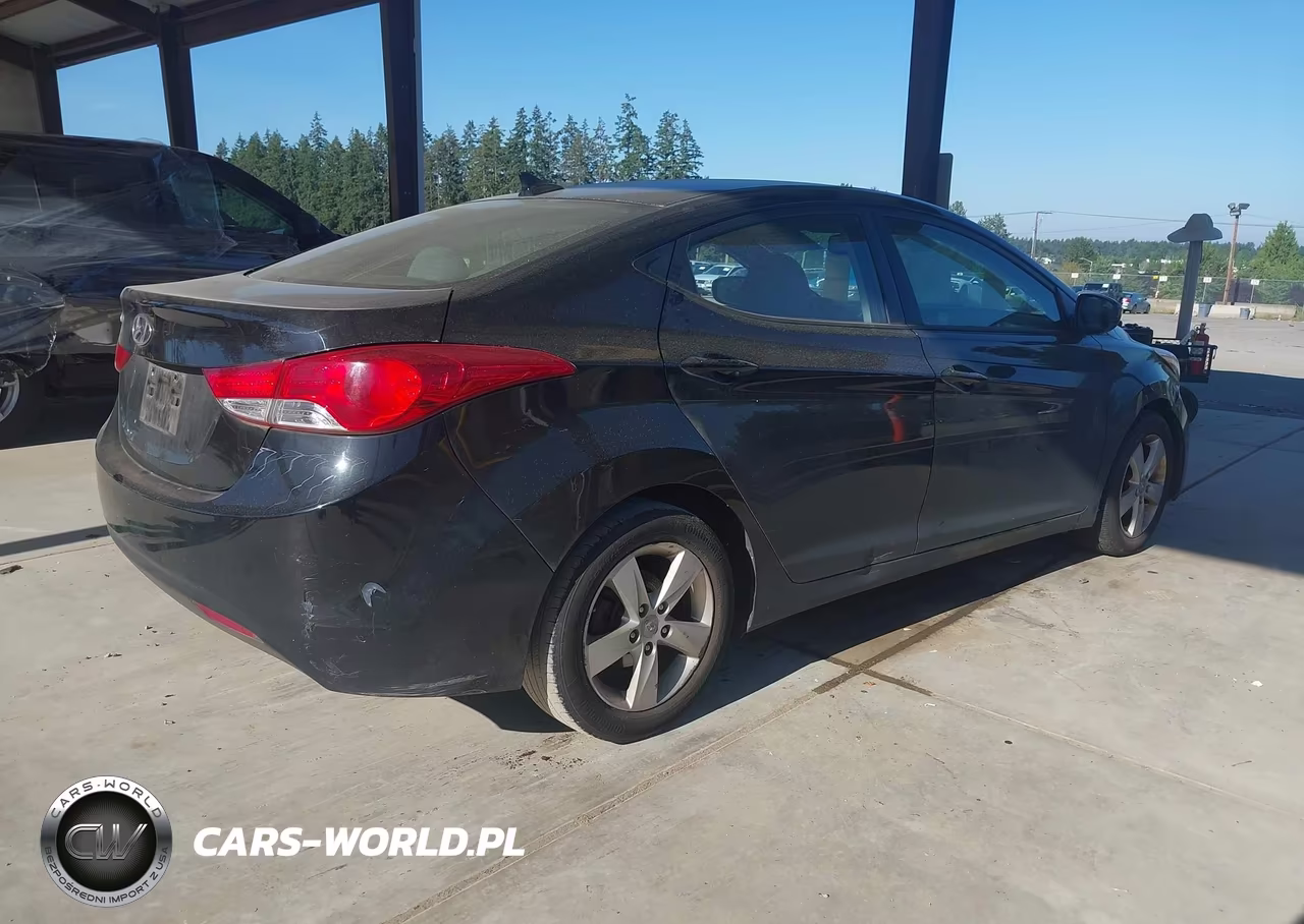 2013 Hyundai Elantra Gls VIN:5NPDH4AE3DH167182 - 4