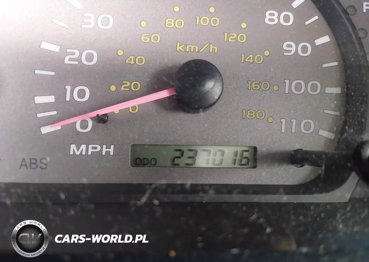 2002 Toyota Sequoia Limited V8 VIN:5TDZT38AX2S087337 - 12