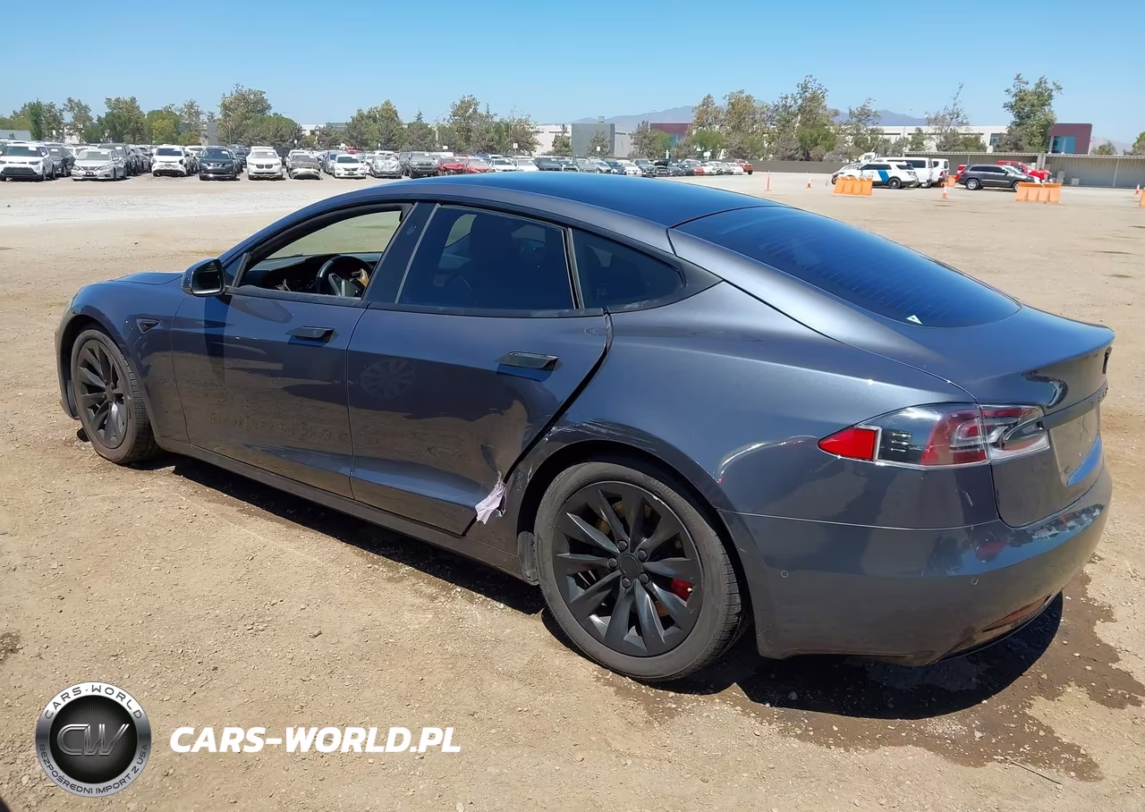 2020 Tesla Model S Long Range Dual Motor All-Wheel Drive-Long Range Plus Dual Motor All-Wheel Drive VIN:5YJSA1E22LF371253 - 3