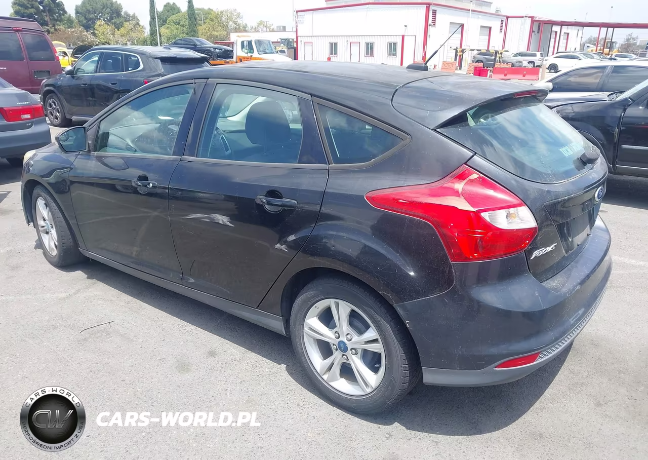 2013 Ford Focus Se VIN:1FADP3K27DL145978 - 3