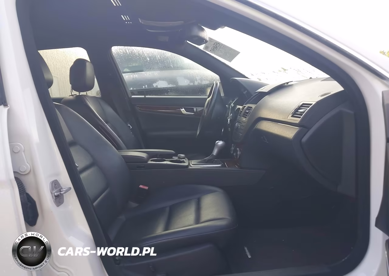 2010 Mercedes-Benz C 300 Luxury-Sport VIN:WDDGF5EB3AR121967 - 5
