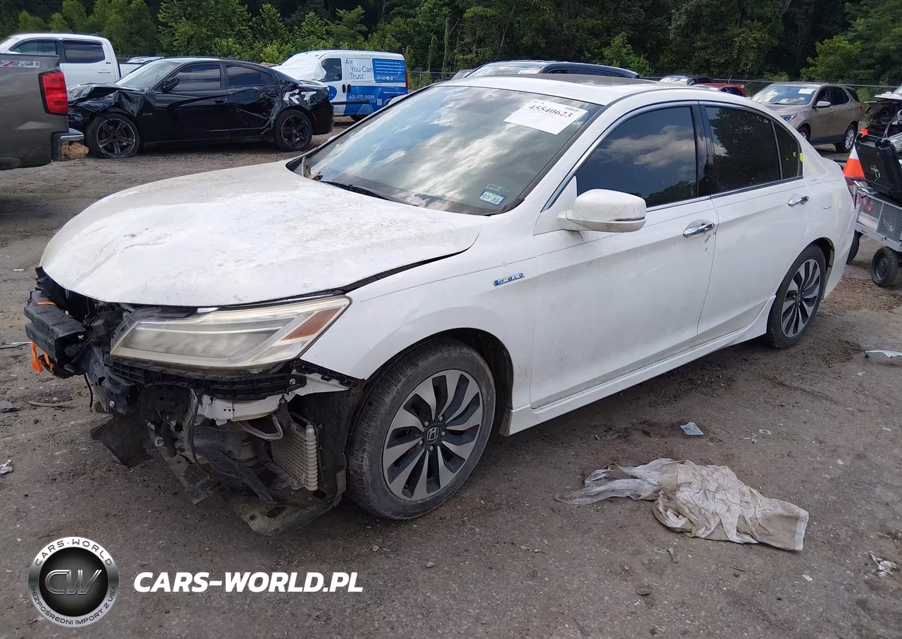 2017 Honda Accord Hybrid Touring VIN:JHMCR6F75HC021140 - 2
