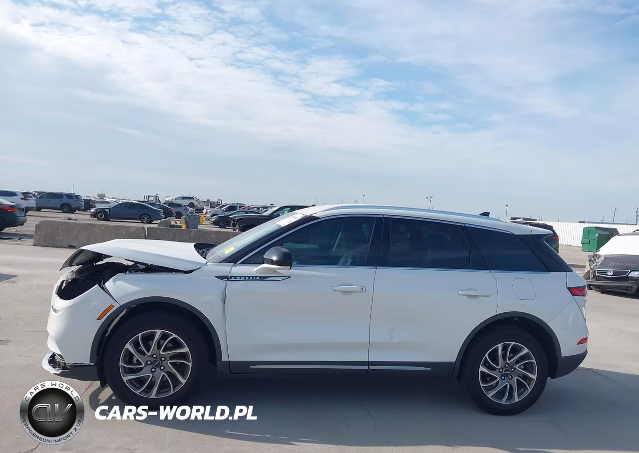 2022 Lincoln Corsair Standard VIN:5LMCJ1C97NUL05658 - 15
