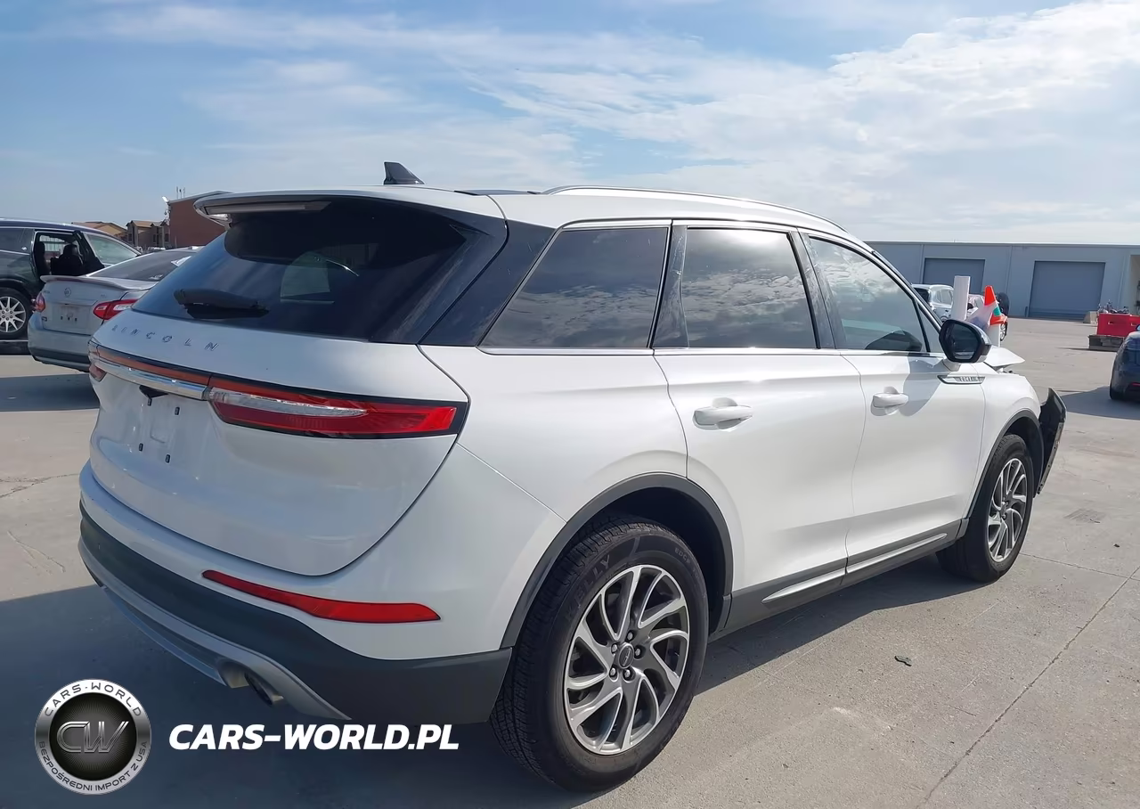 2022 Lincoln Corsair Standard VIN:5LMCJ1C97NUL05658 - 4