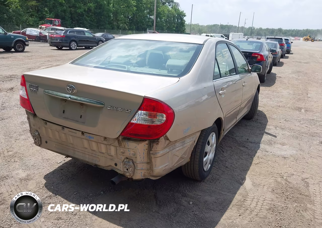 2004 Toyota Camry Le VIN:4T1BE32K34U895732 - 4