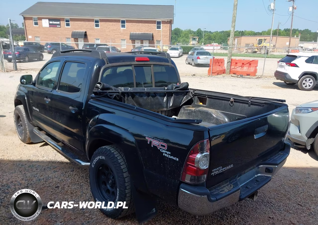2011 Toyota Tacoma Base V6 VIN:3TMLU4EN4BM066855 - 3