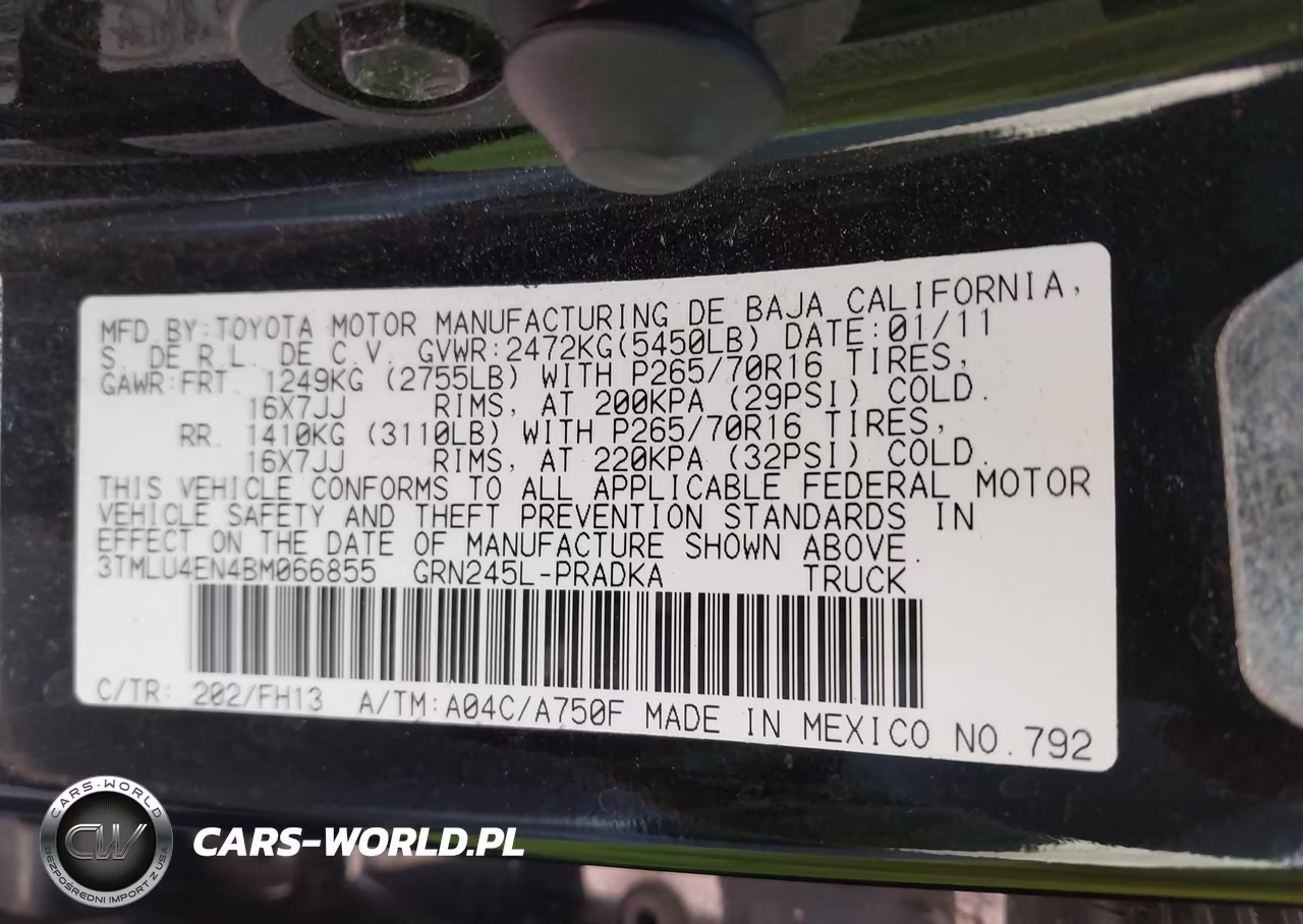 2011 Toyota Tacoma Base V6 VIN:3TMLU4EN4BM066855 - 9