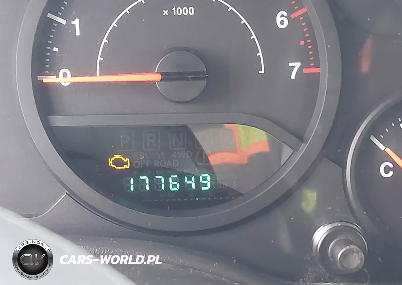 2007 Jeep Wrangler Unlimited X VIN:1J4GB39157L117341 - 15