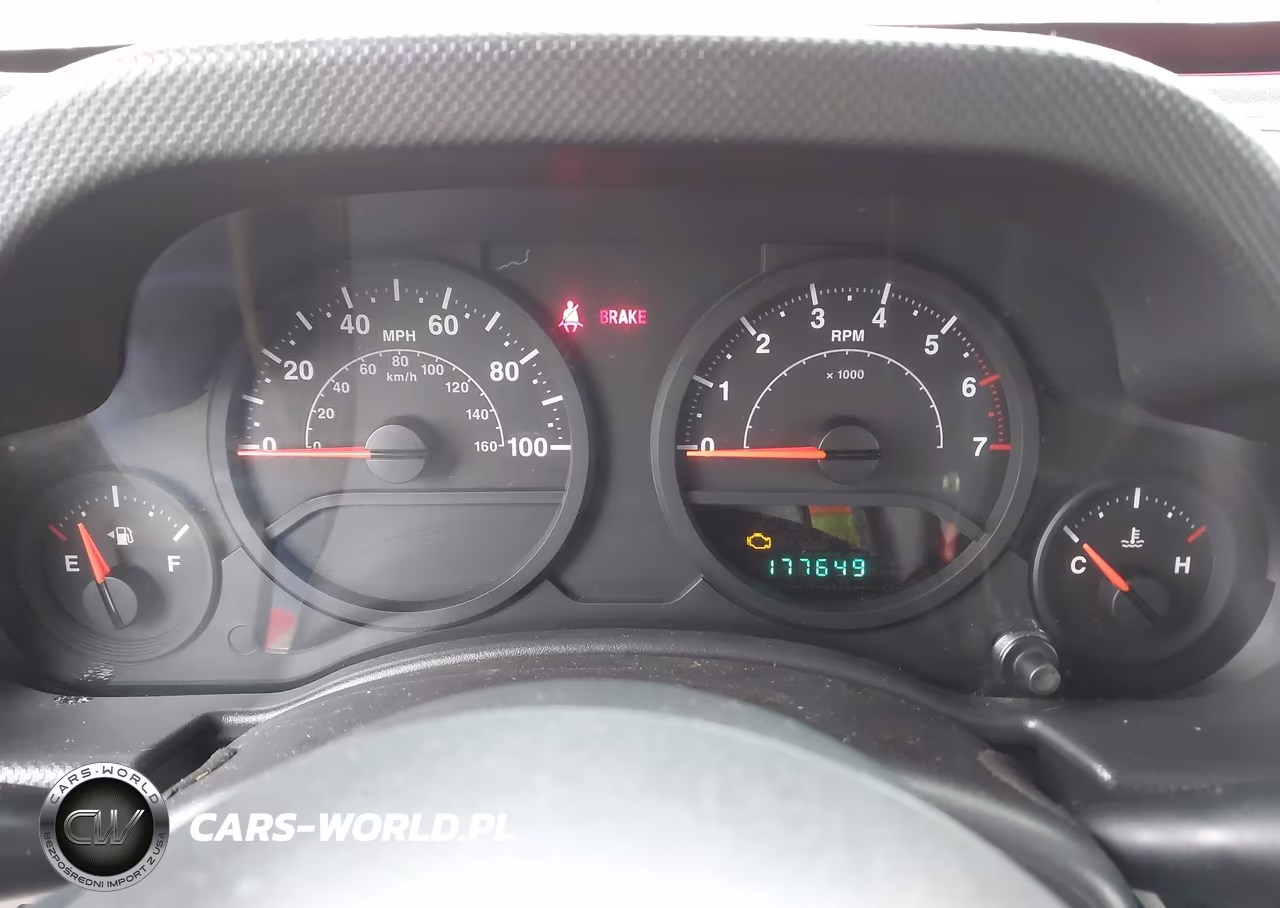 2007 Jeep Wrangler Unlimited X VIN:1J4GB39157L117341 - 7