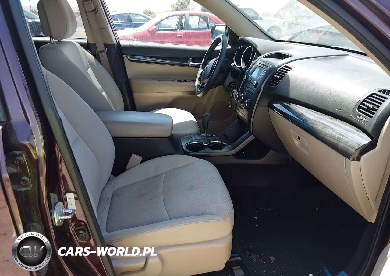2013 Kia Sorento Lx VIN:5XYKT3A66DG363424 - 5
