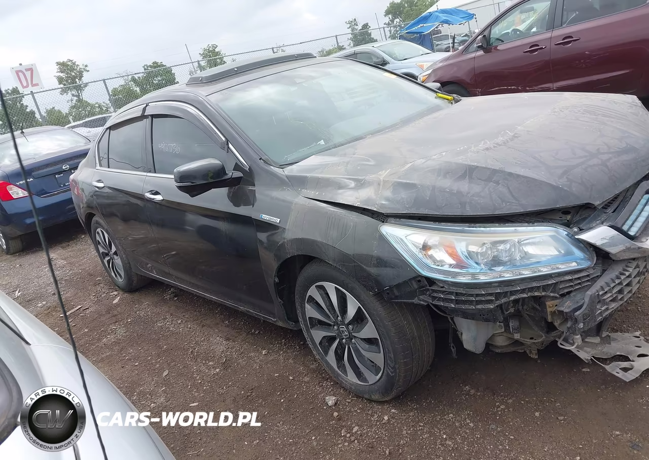 2015 Honda Accord Touring Hybrid VIN:1HGCR6F76FA006366 - 14