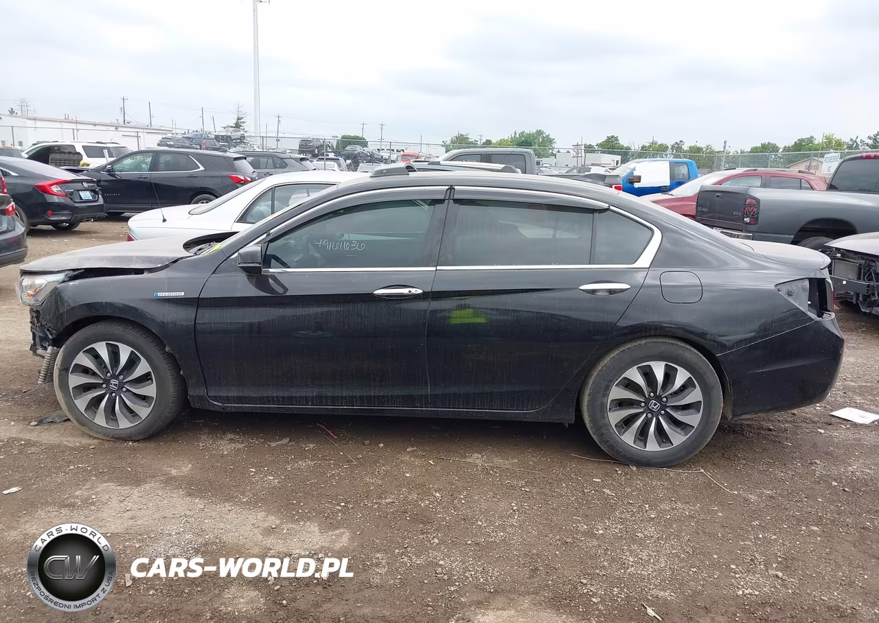 2015 Honda Accord Touring Hybrid VIN:1HGCR6F76FA006366 - 15