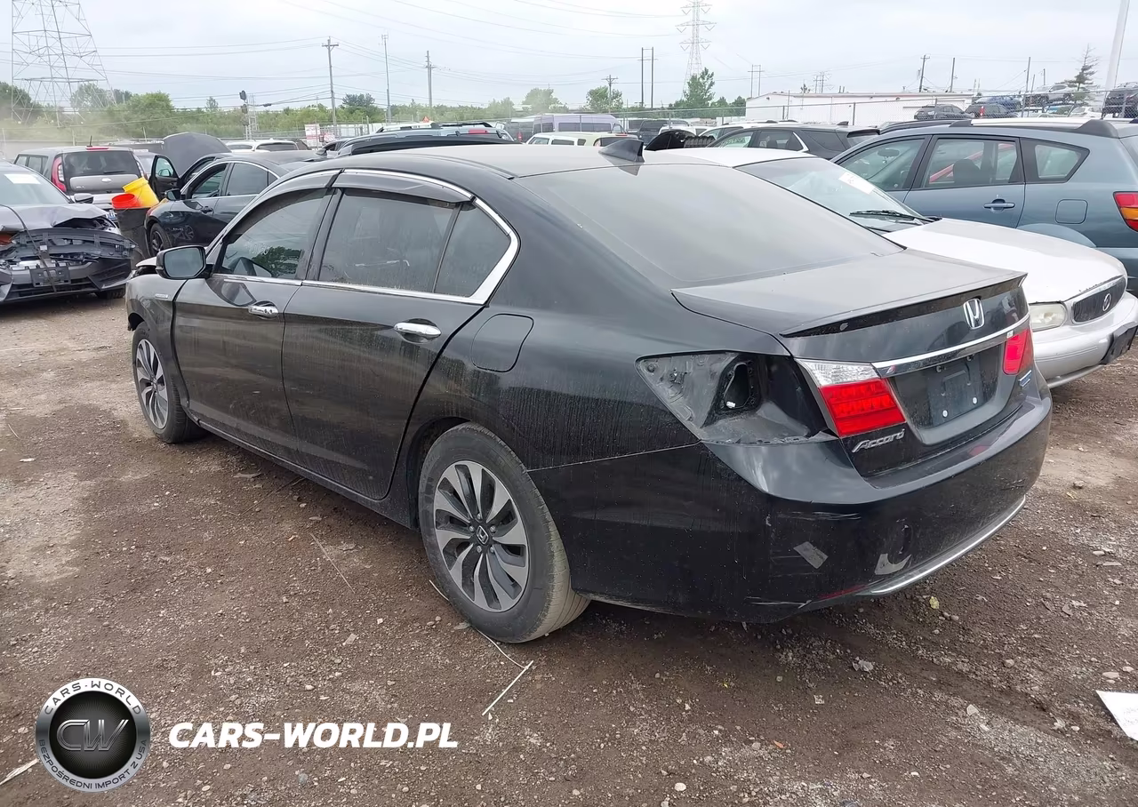 2015 Honda Accord Touring Hybrid VIN:1HGCR6F76FA006366 - 3