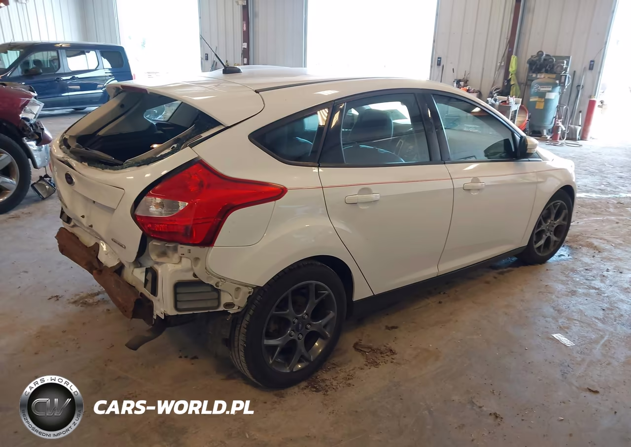 2013 Ford Focus Se VIN:1FADP3K21DL262097 - 4