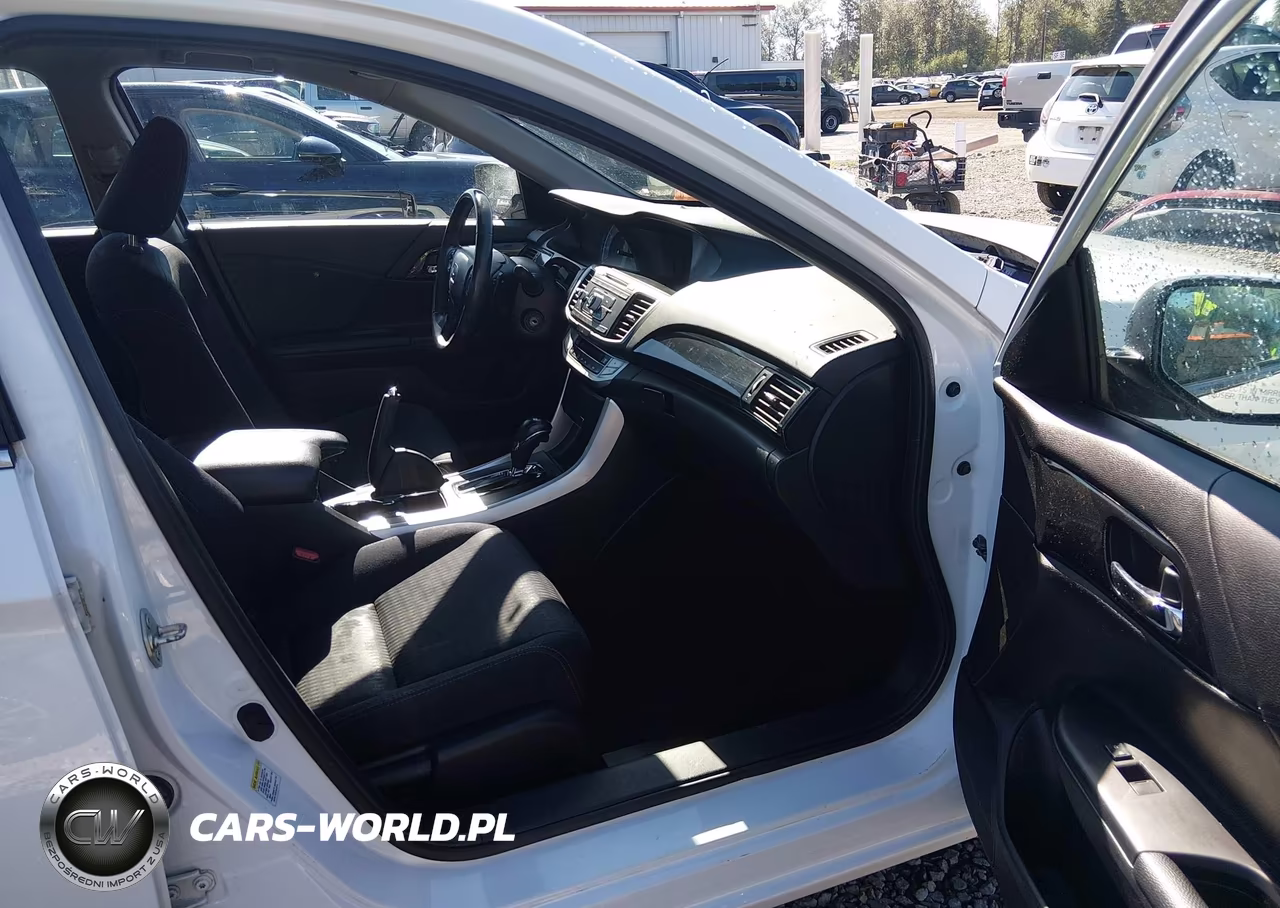 2014 Honda Accord Sport VIN:1HGCR2F54EA068418 - 18