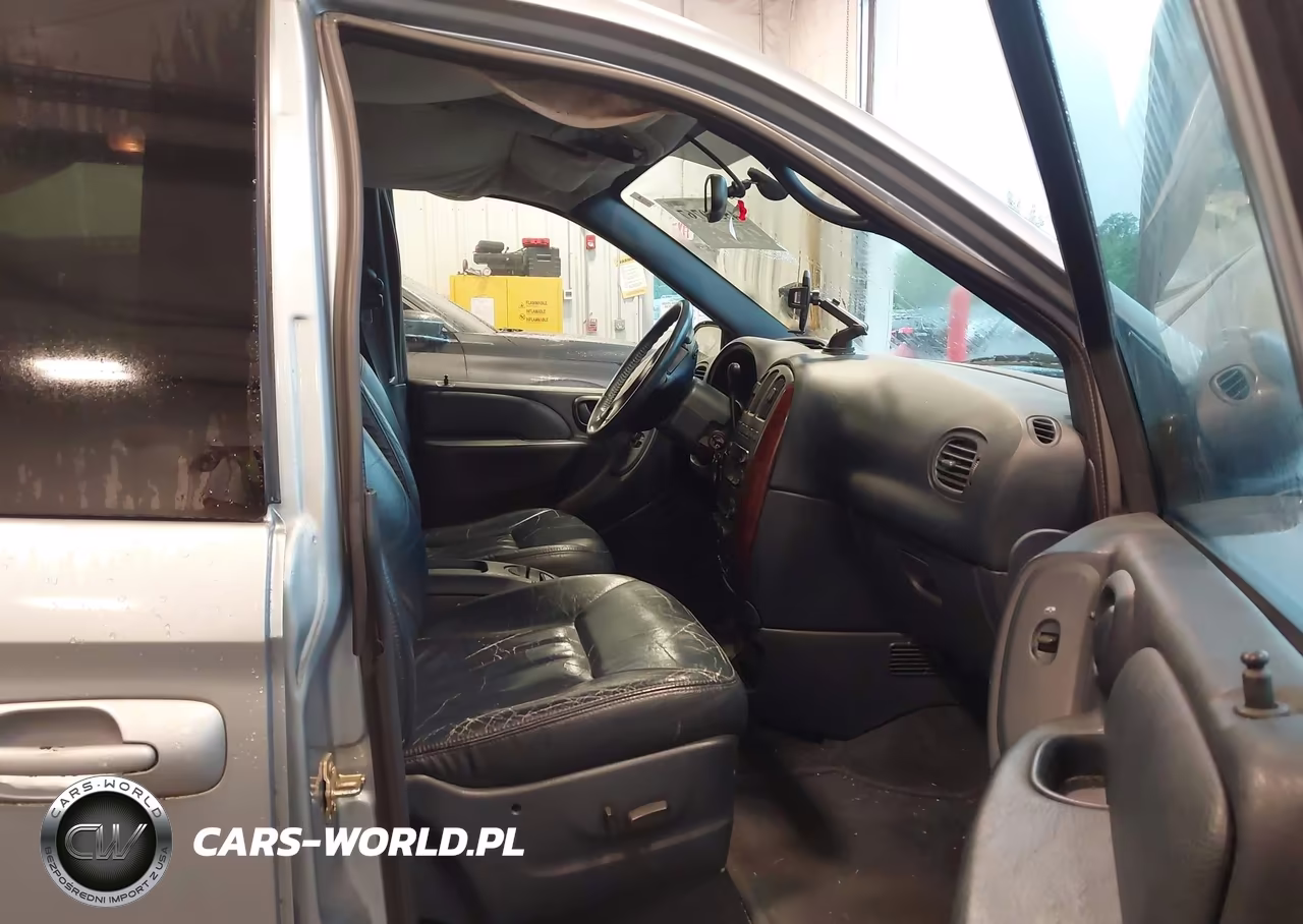 2003 Chrysler Town & Country Lxi VIN:2C8GP54L93R261292 - 5