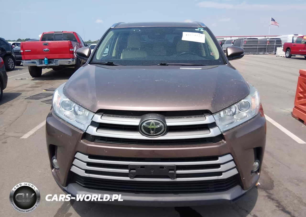2018 Toyota Highlander Xle VIN:5TDJZRFHXJS801352 - 12