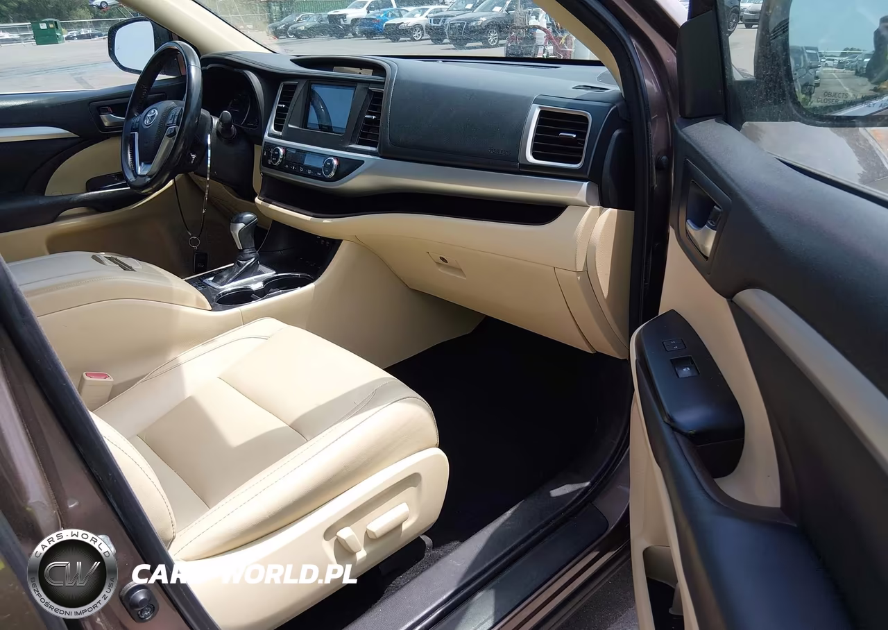 2018 Toyota Highlander Xle VIN:5TDJZRFHXJS801352 - 5