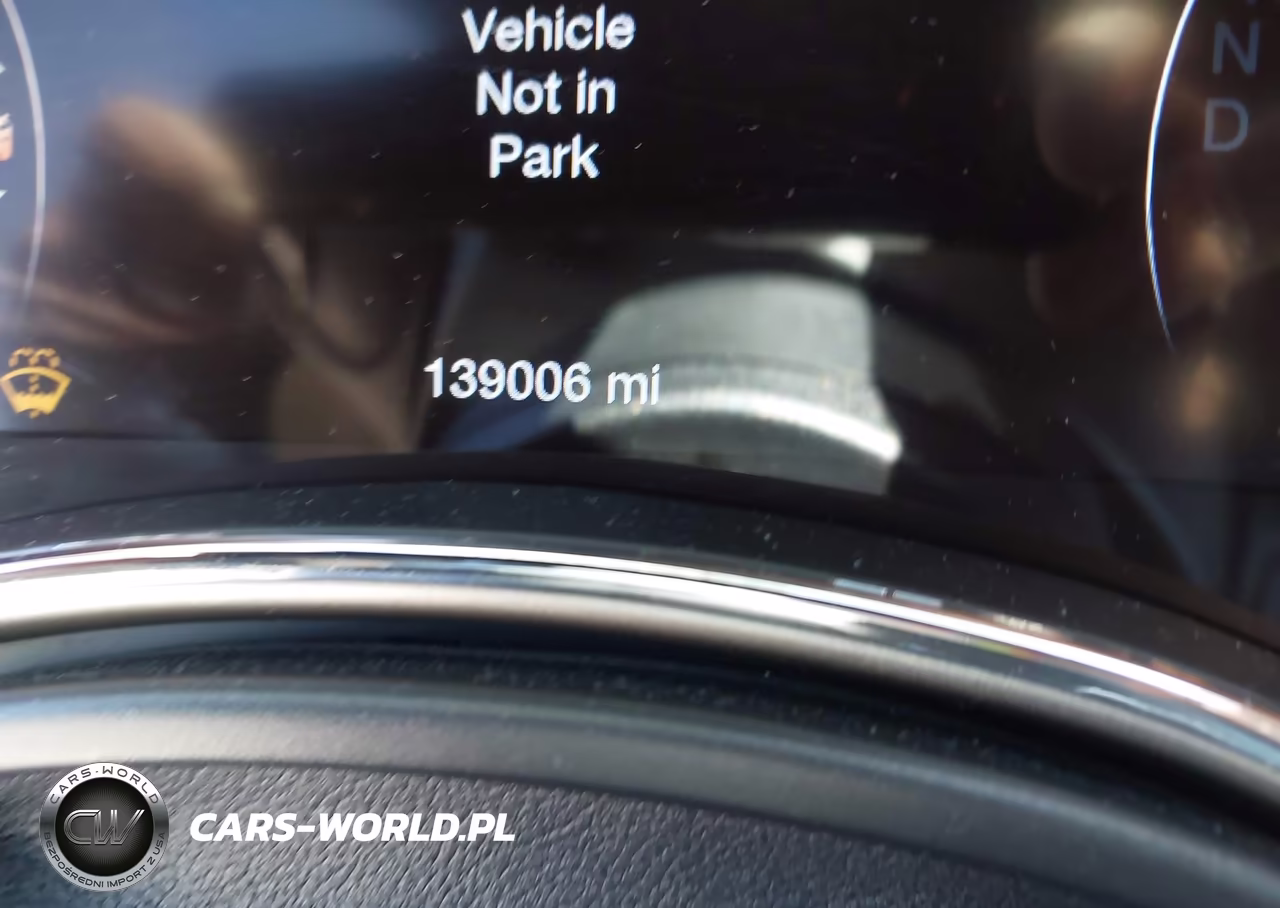 2018 Jeep Grand Cherokee Altitude 4X4 VIN:1C4RJFAG1JC477667 - 15