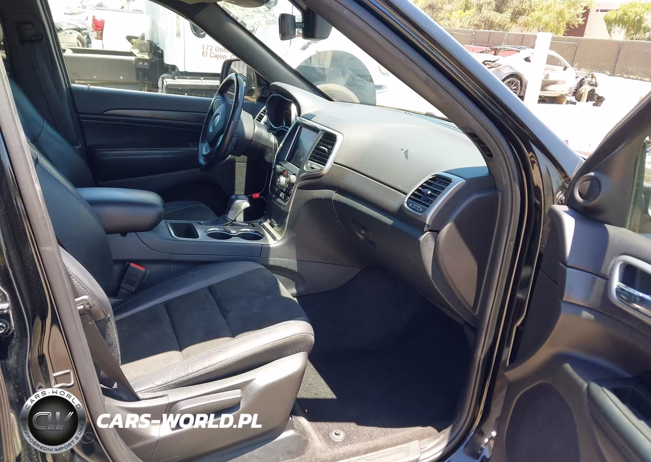 2018 Jeep Grand Cherokee Altitude 4X4 VIN:1C4RJFAG1JC477667 - 5