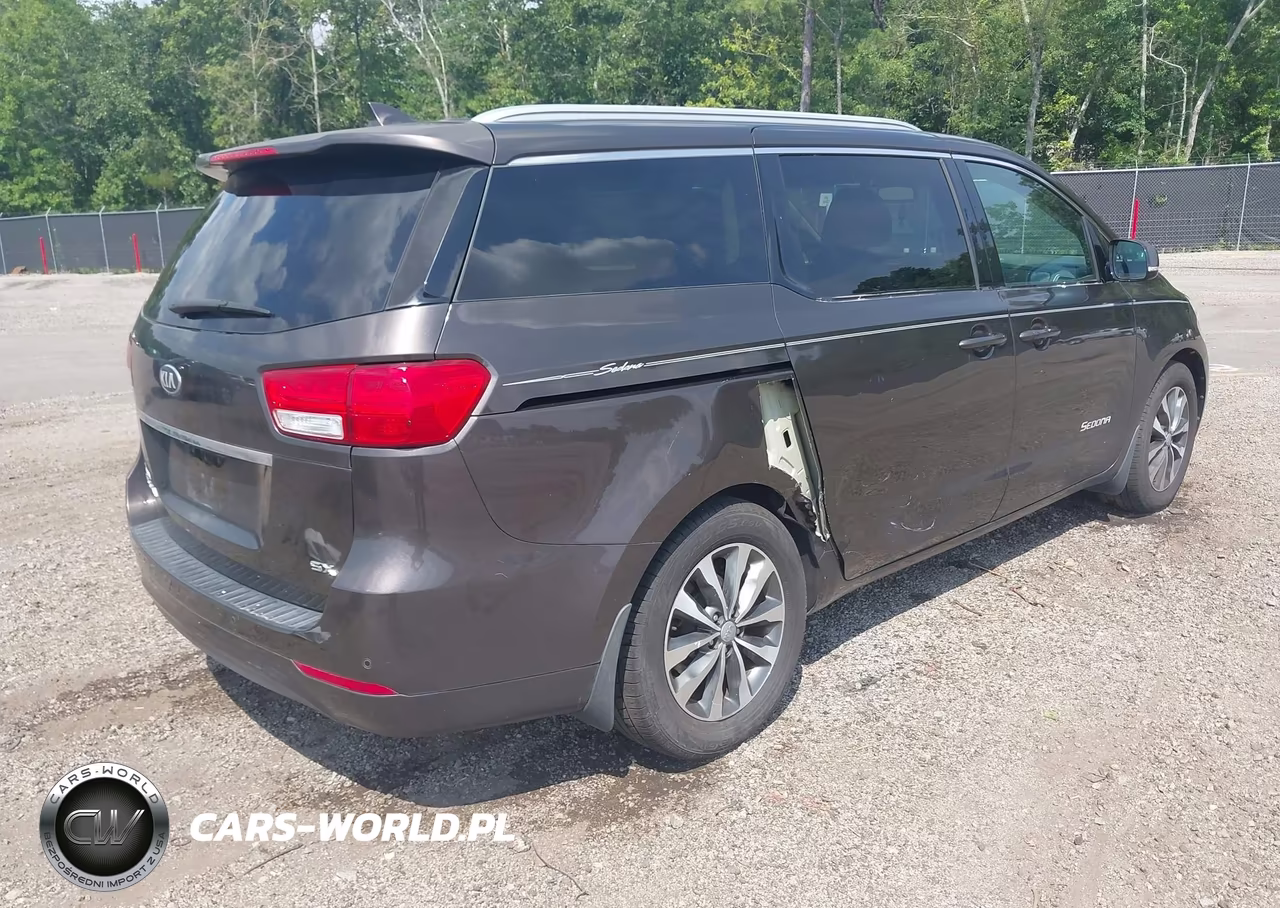 2018 Kia Sedona Sx VIN:KNDMC5C12J6359357 - 4