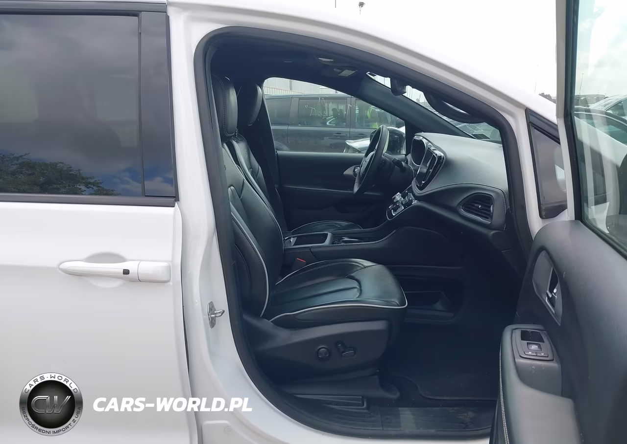 2025 Chrysler Pacifica Limited VIN:2C4RC1GGXSR522022 - 5
