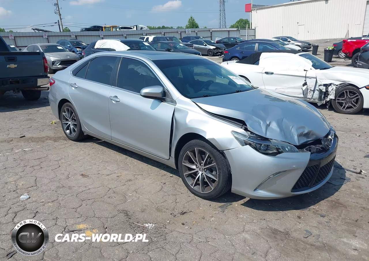 2015 Toyota Camry Xse V6 – zdjęcie 1 z 16