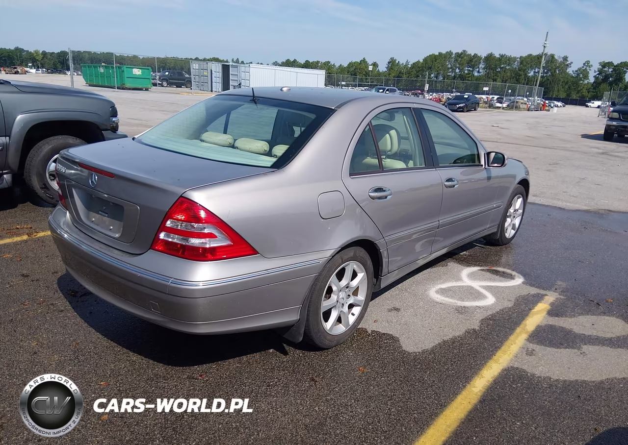 2007 Mercedes-Benz C 350 Luxury-Sport VIN:WDBRF56H87F856538 - 4