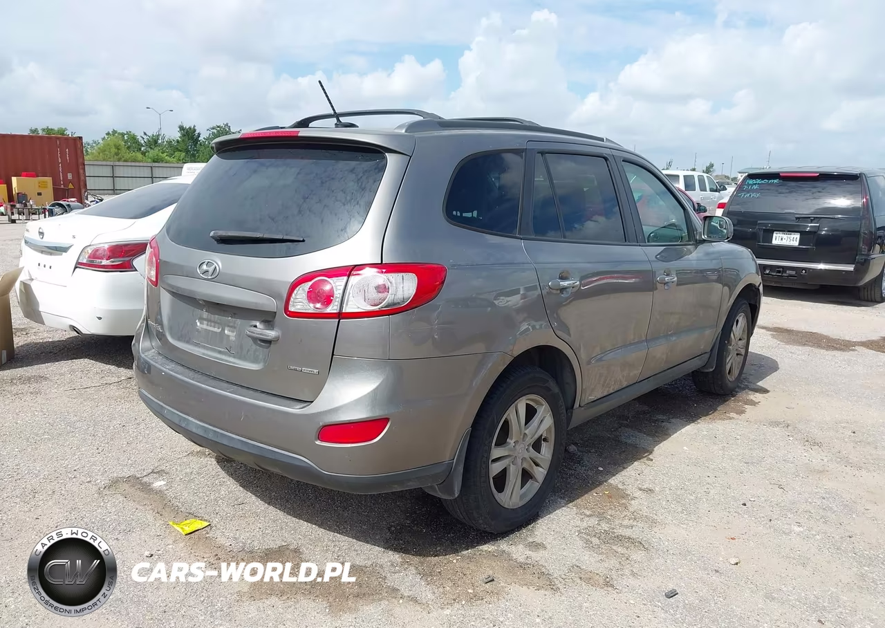 2012 Hyundai Santa Fe Limited V6 VIN:5XYZKDAG0CG096277 - 4