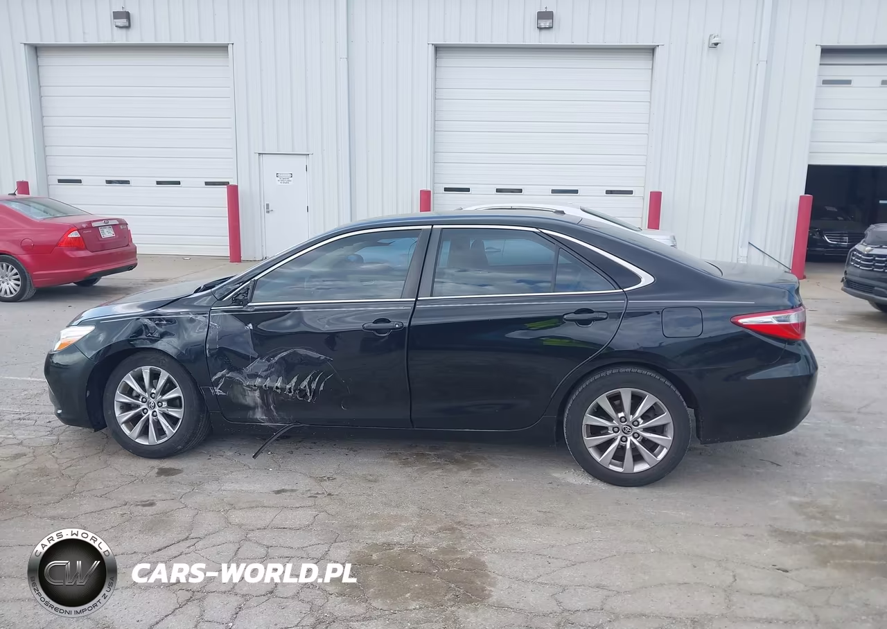 2015 Toyota Camry Xle VIN:4T4BF1FK4FR511347 - 14