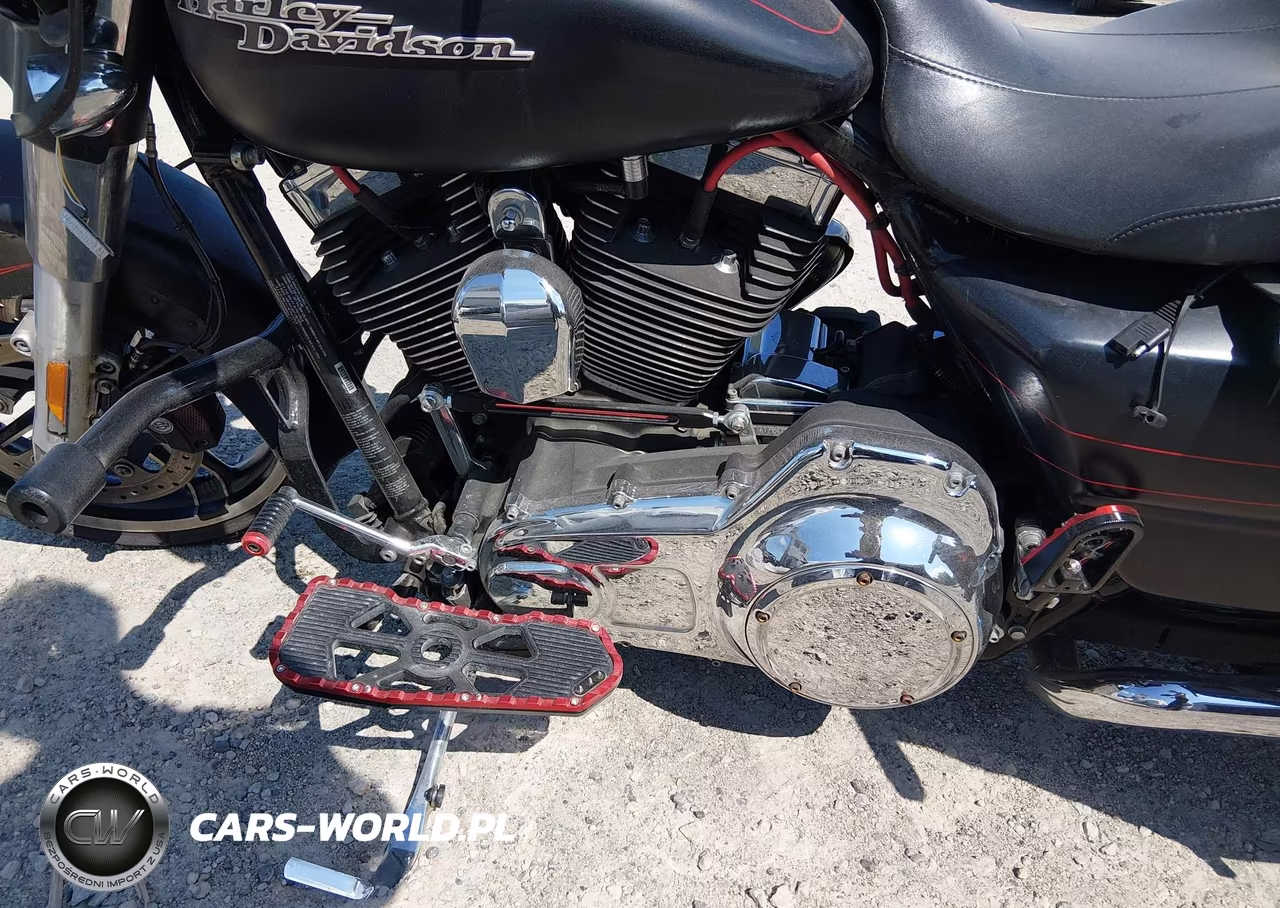 2016 Harley-Davidson Flhxs Street Glide Special VIN:1HD1KRM17GB683463 - 9