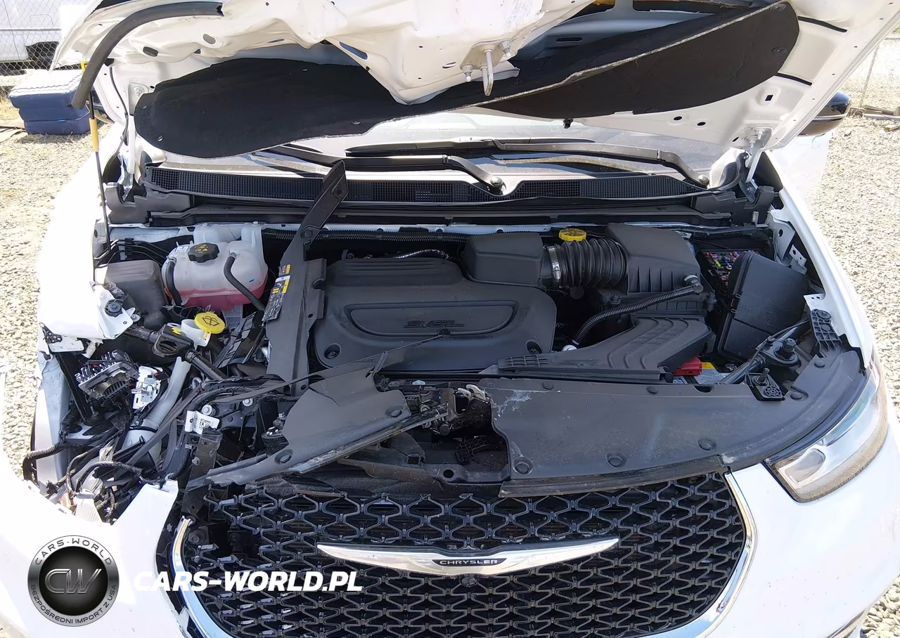 2026 Chrysler Pacifica Select VIN:2C4RC1BG0TR254655 - 10