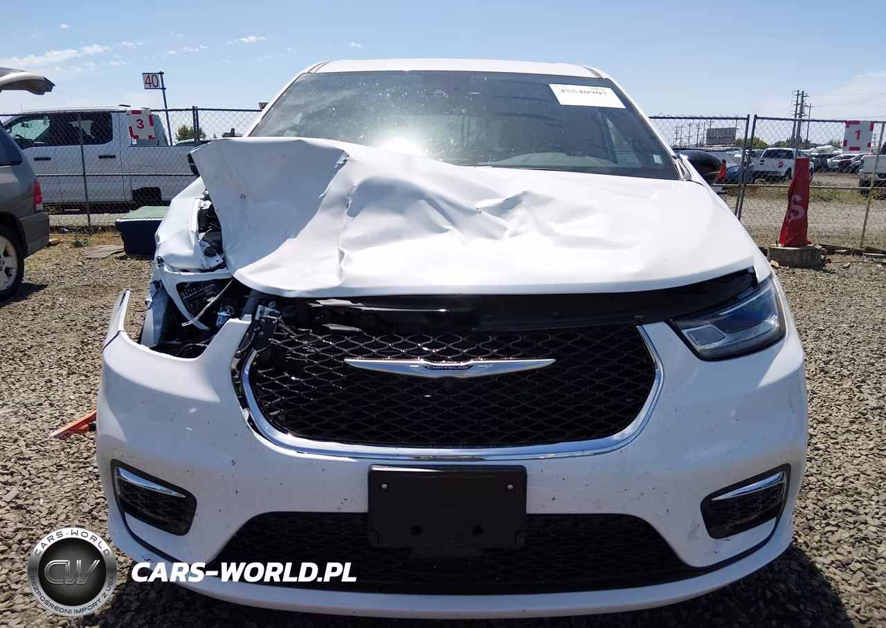 2026 Chrysler Pacifica Select VIN:2C4RC1BG0TR254655 - 11