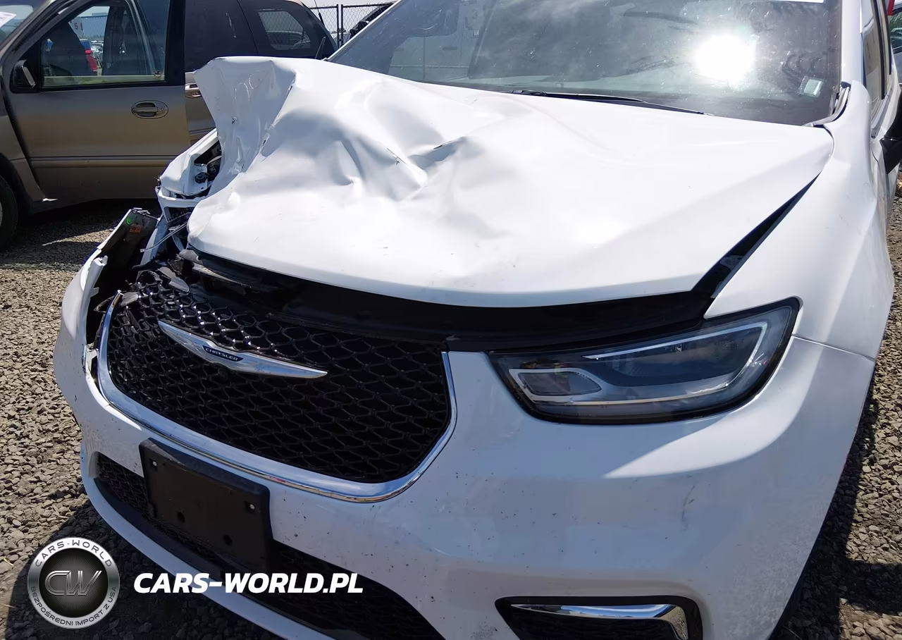 2026 Chrysler Pacifica Select VIN:2C4RC1BG0TR254655 - 17