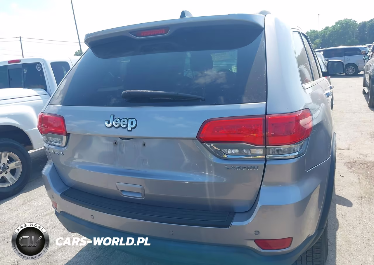 2017 Jeep Grand Cherokee Laredo VIN:1C4RJFAG4HC746190 - 16