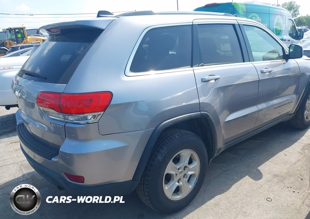 2017 Jeep Grand Cherokee Laredo VIN:1C4RJFAG4HC746190 - 4