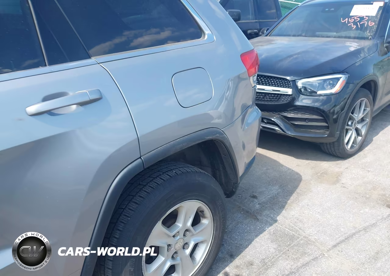2017 Jeep Grand Cherokee Laredo VIN:1C4RJFAG4HC746190 - 6