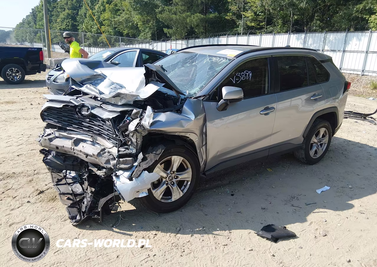 2020 Toyota Rav4 Xle VIN:2T3P1RFV3LC103899 - 2
