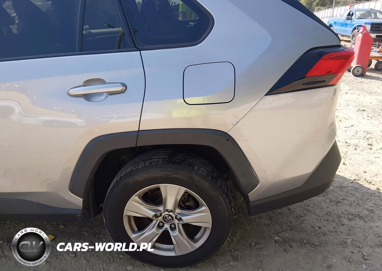 2020 Toyota Rav4 Xle VIN:2T3P1RFV3LC103899 - 20