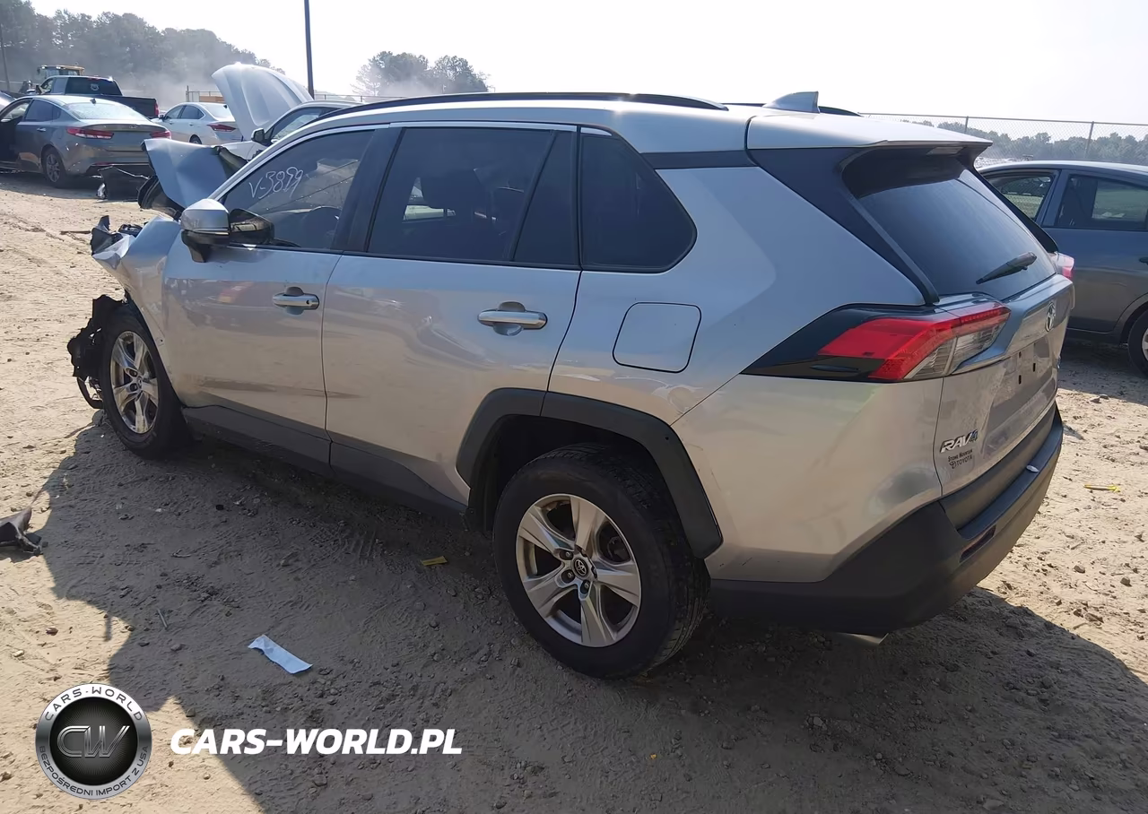 2020 Toyota Rav4 Xle VIN:2T3P1RFV3LC103899 - 3