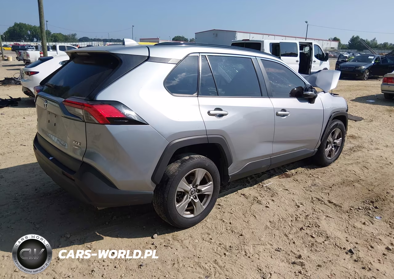 2020 Toyota Rav4 Xle VIN:2T3P1RFV3LC103899 - 4