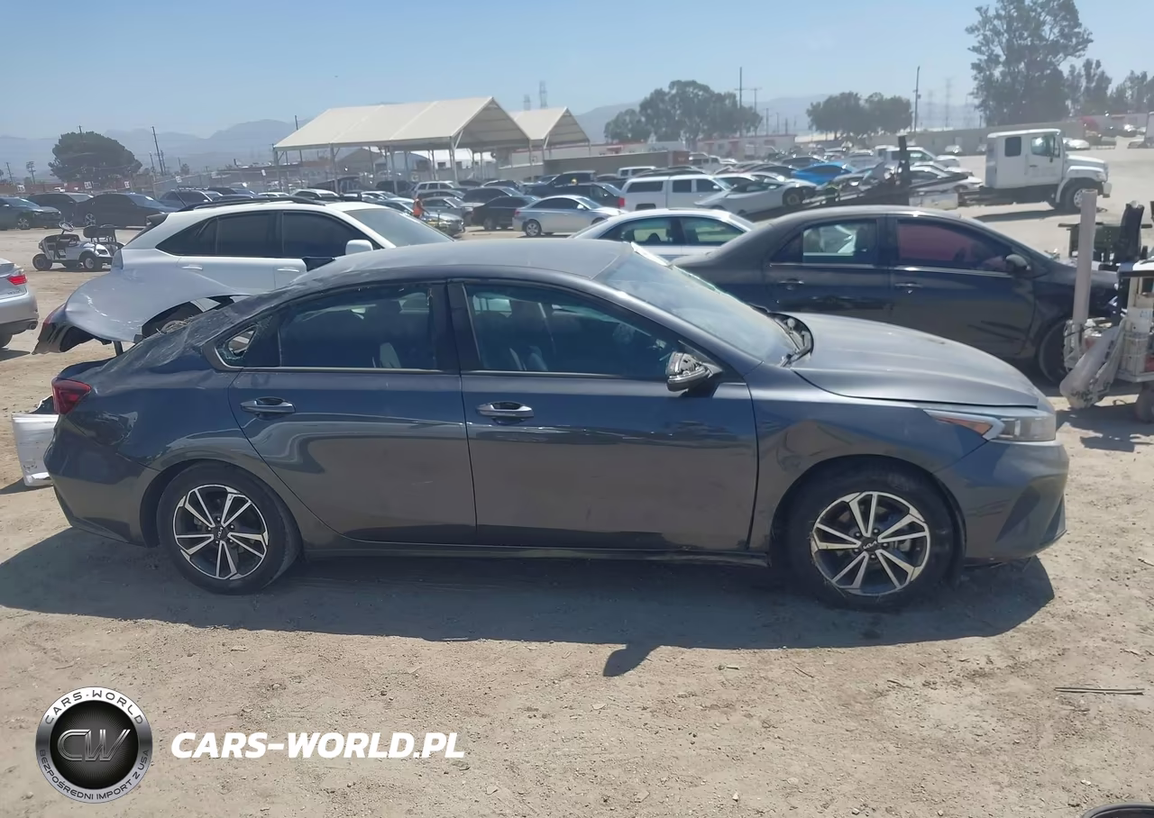 2023 Kia Forte Lxs VIN:3KPF24AD5PE512237 - 12
