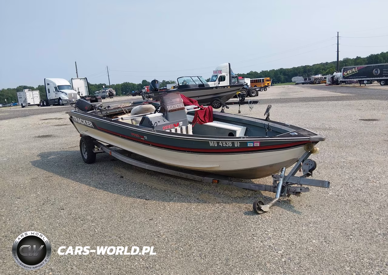 1989 Tracker Pro V17 Bass Boat And Trailer